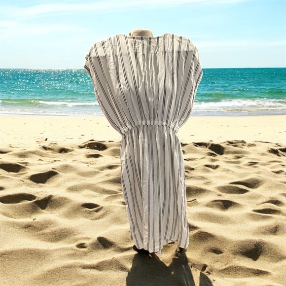 Cupshe size Small Striped White and Black Dress New - Picture 2 of 2